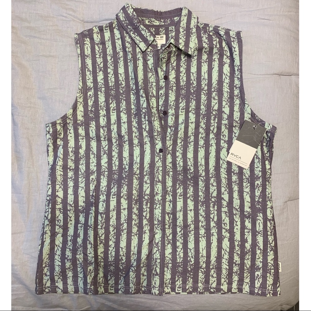 NWT RVCA Free Rode WA501FRE Button Up Muscle Tank